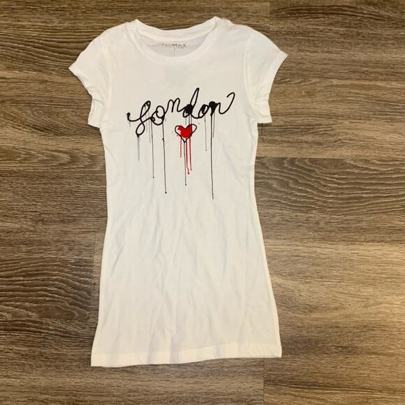 Miley Cyrus x Max Azria London Tee Size Medium - Picture 5 of 8